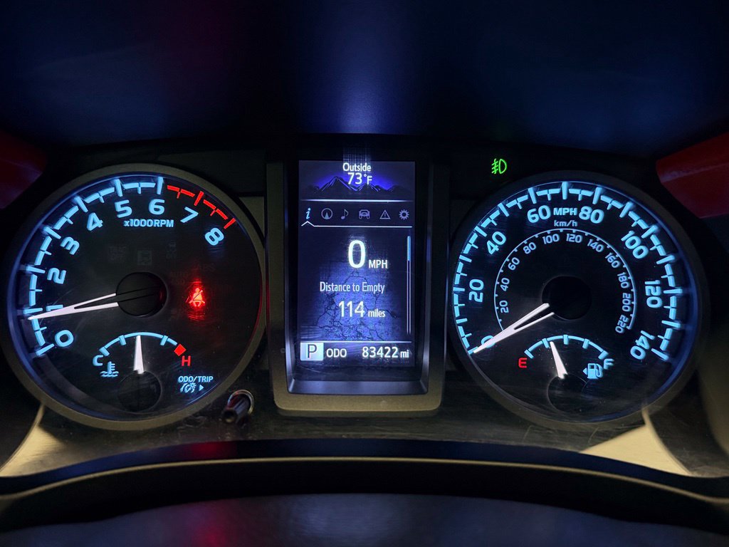 Used 2016 Toyota Tacoma TRD Sport w/ Towing Package RWD image 12