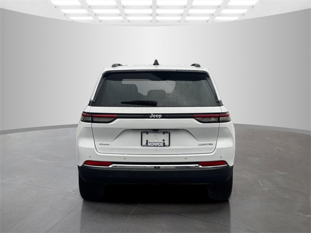 Certified 2024 Jeep Grand Cherokee Limited image 6