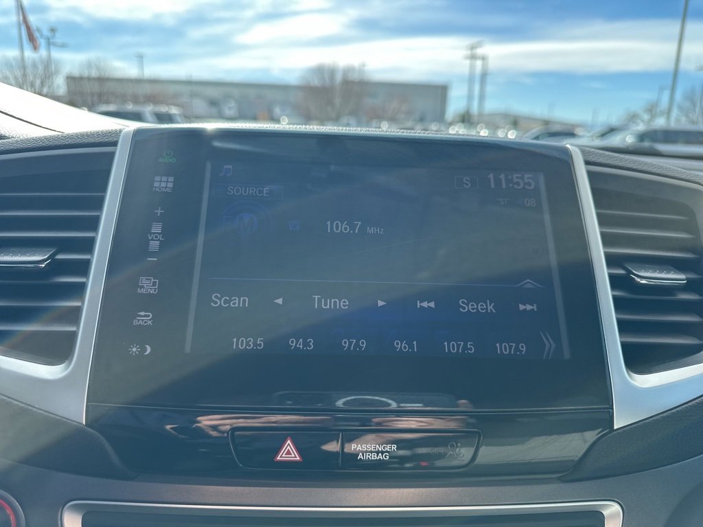 Used 2016 Honda Pilot EX image 3