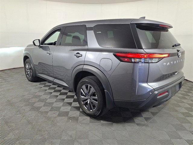 Used 2024 Nissan Pathfinder S image 8