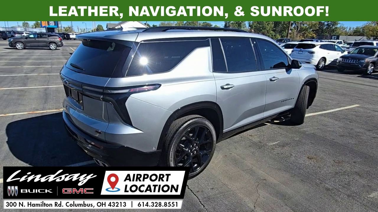 Used 2024 Chevrolet Traverse RS image 8