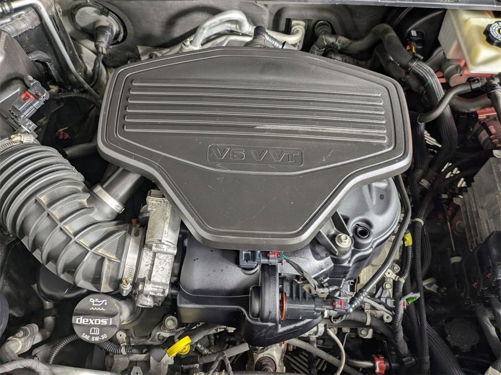 Used 2018 GMC Acadia SLT image 37