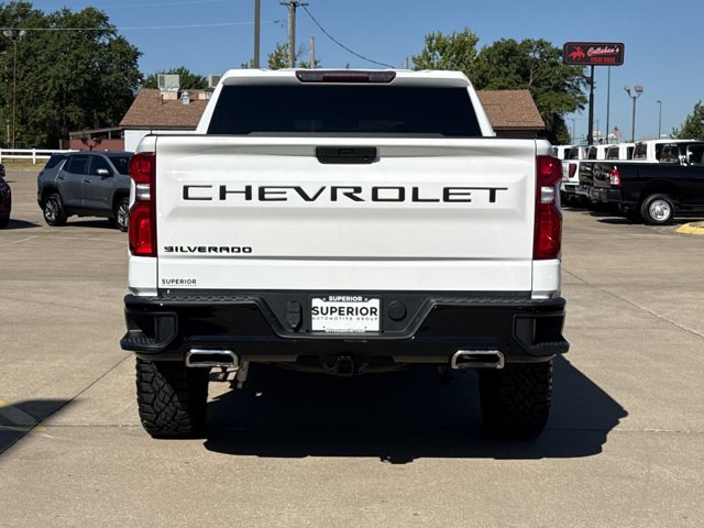 Used 2021 Chevrolet Silverado 1500 Custom Trail Boss w/ LPO, Dark Essentials Package AWD/4WD image 3