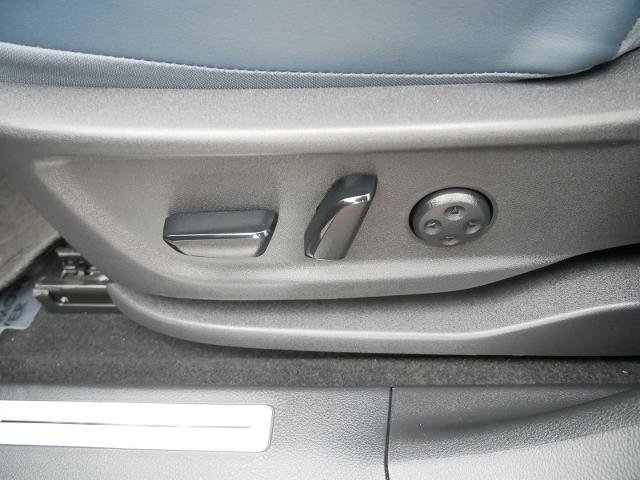 Certified 2024 Nissan Ariya AWD image 16