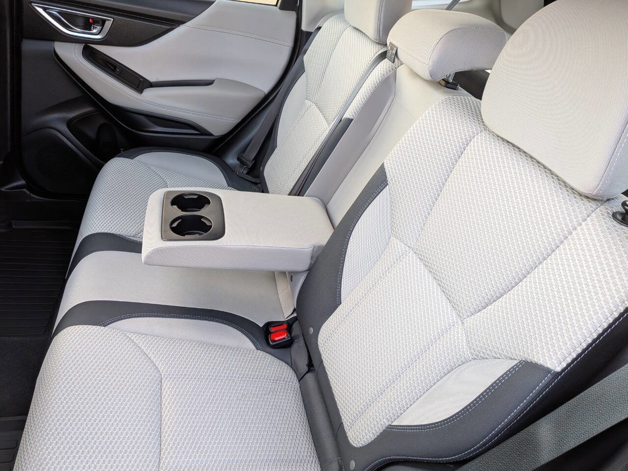 Used 2022 Subaru Forester Premium image 9