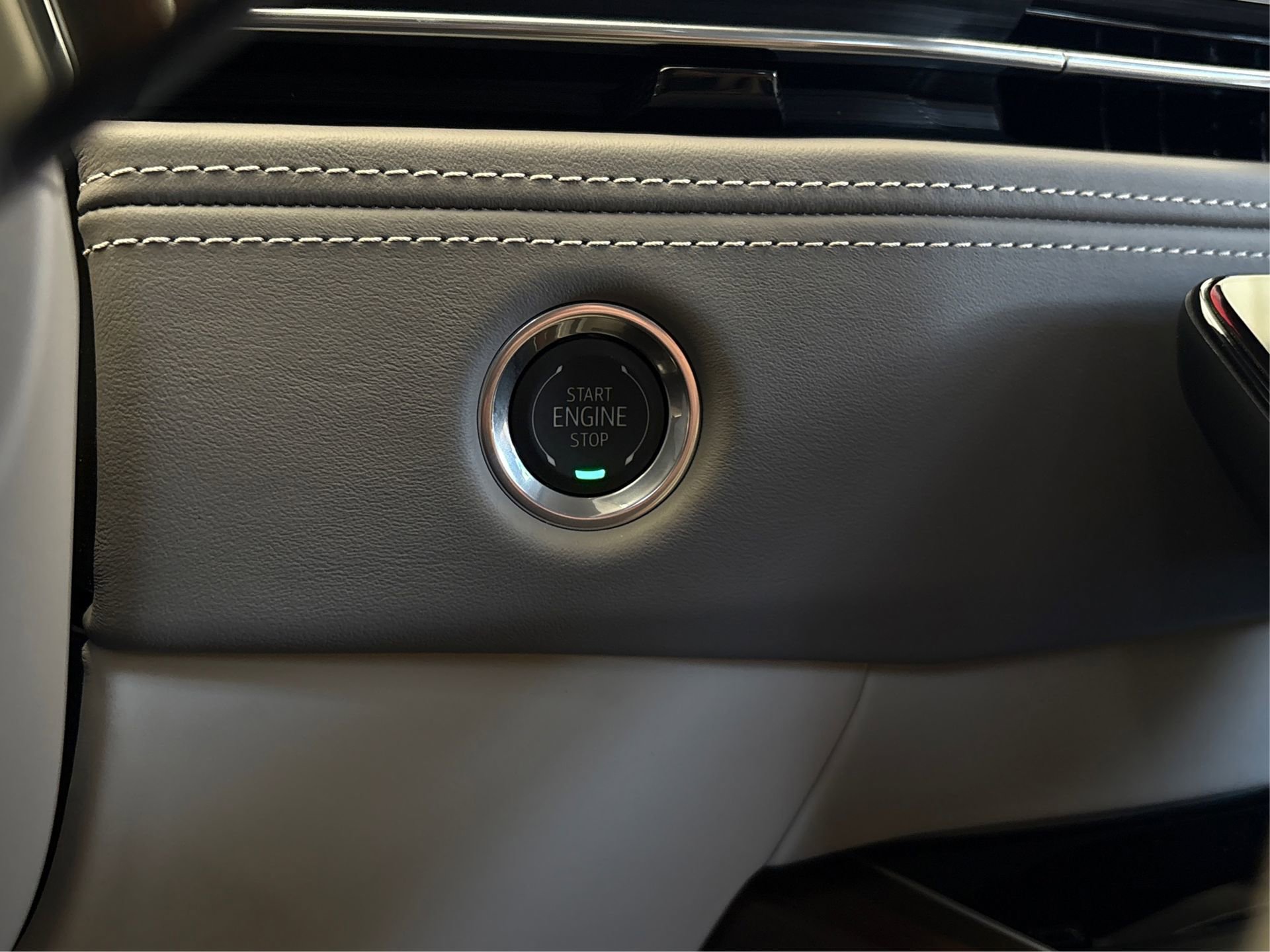 New 2026 Cadillac Escalade ESV Platinum Sport image 28