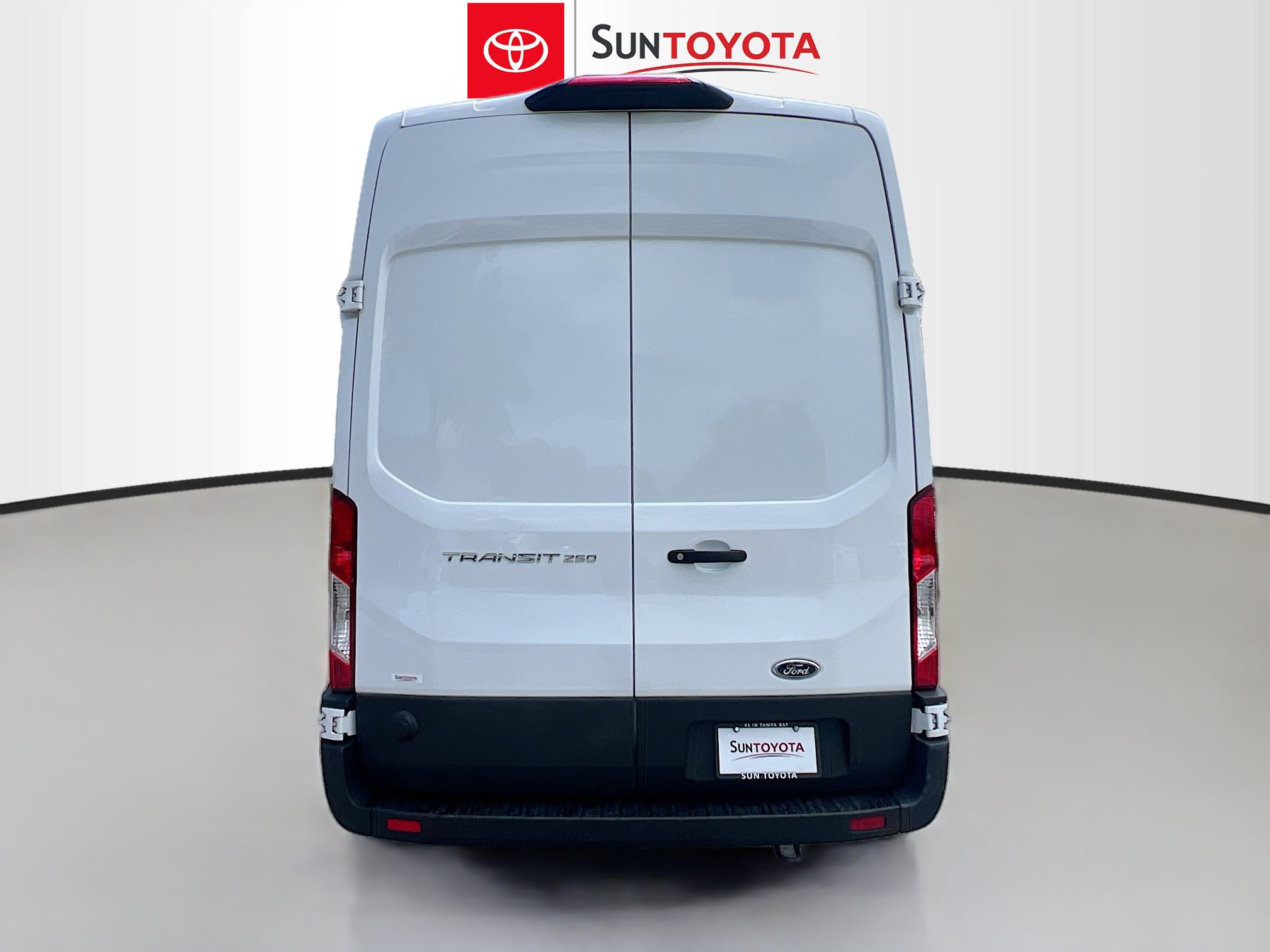 Used 2024 Ford Transit 250 148 High Roof Extended w/ Load Area Protection Package RWD image 5