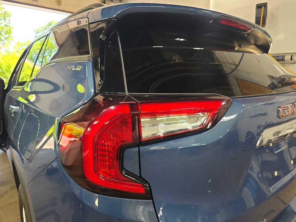 Used 2024 GMC Terrain SLE w/ Driver Convenience Package AWD/4WD image 31