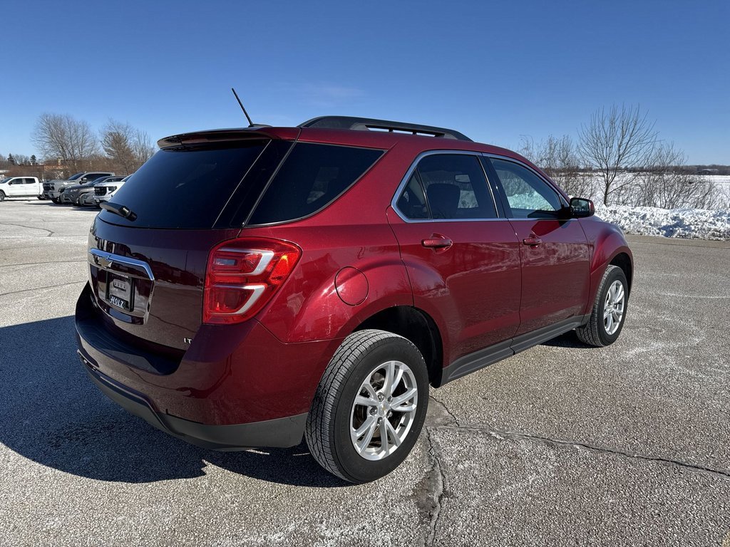 Used 2017 Chevrolet Equinox LT w/ Convenience Package image 3
