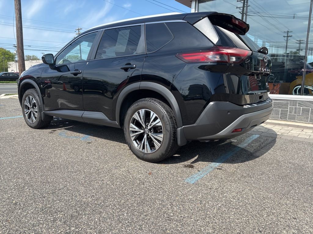Used 2022 Nissan Rogue SV w/ SV Premium Package AWD/4WD image 3