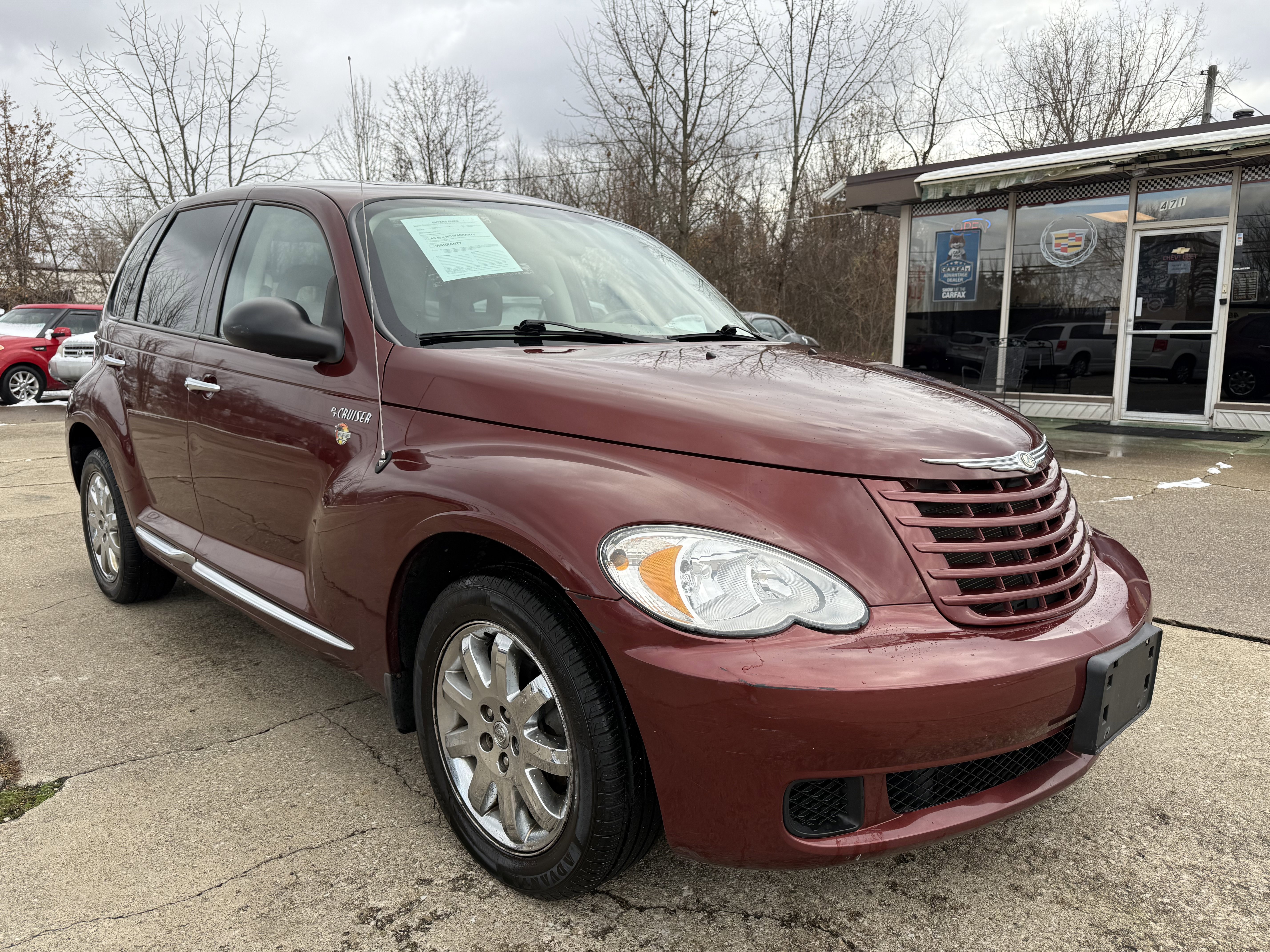 Used 2008 Chrysler PT Cruiser FWD image 2
