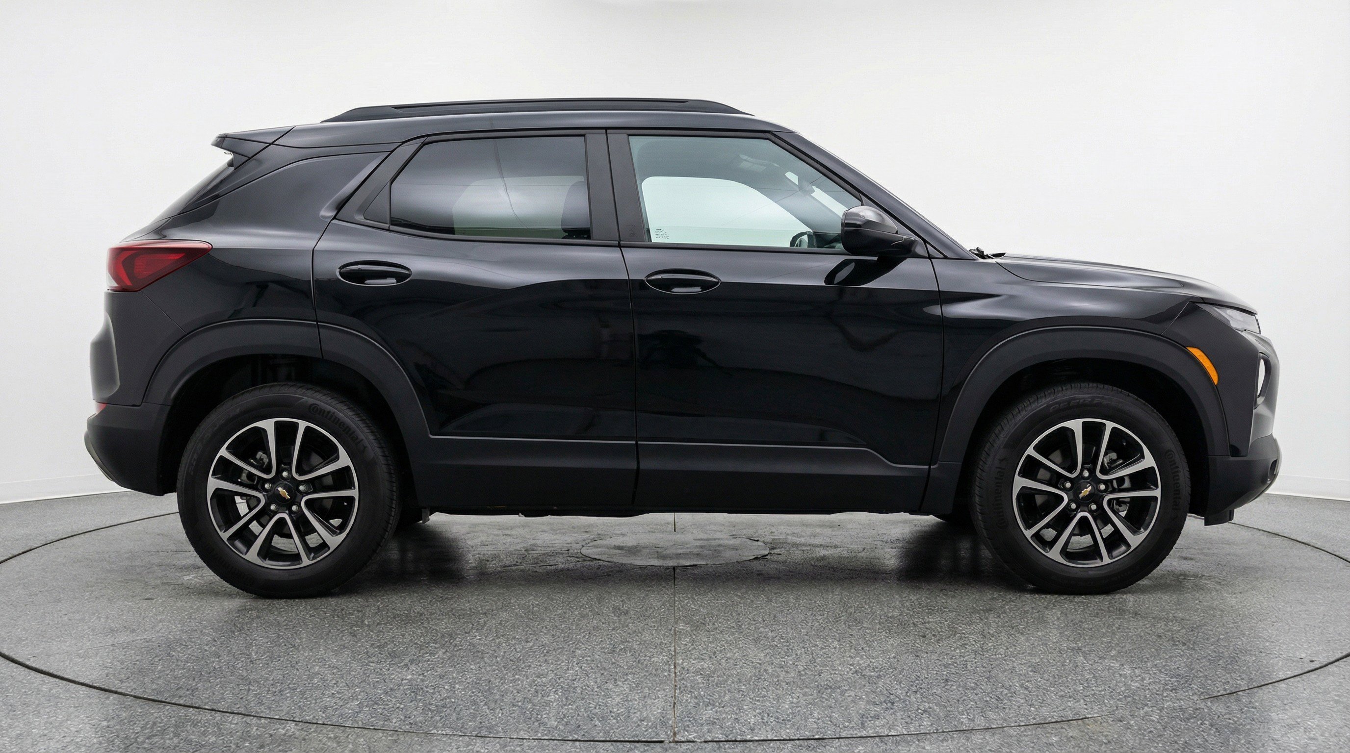 Used 2025 Chevrolet TrailBlazer LT FWD image 11