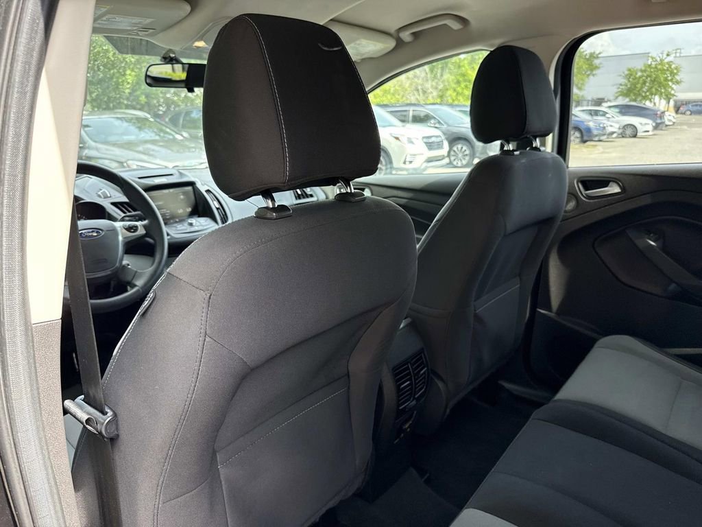 Used 2015 Ford Escape SE w/ Equipment Group 201A FWD image 14