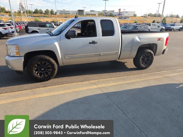 Used 2011 Chevrolet Silverado 1500 LT w/ All-Star Edition AWD/4WD image 14