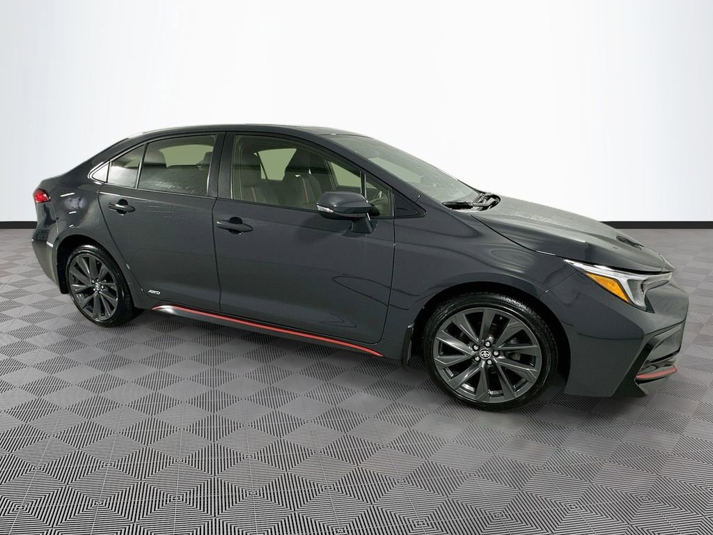 Used 2023 Toyota Corolla SE w/ SE Package AWD/4WD image 8