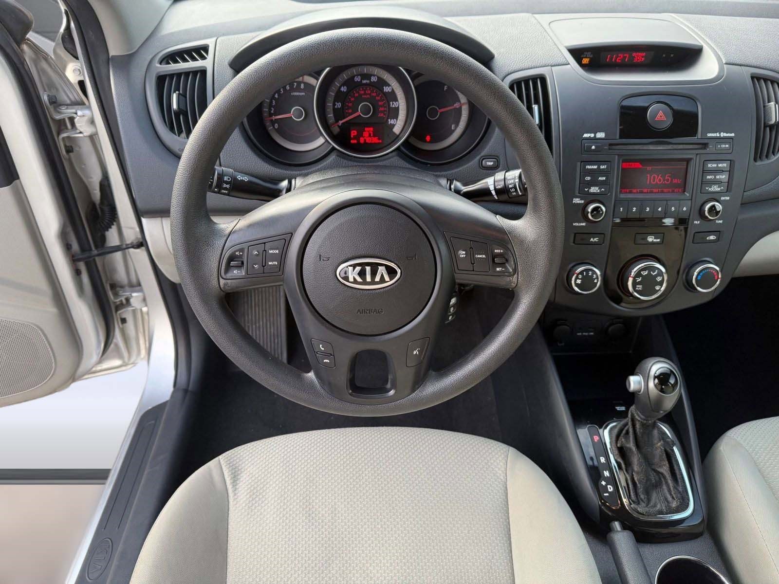 Used 2012 Kia Forte EX image 24