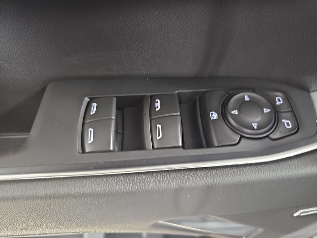 Certified 2026 Chevrolet Silverado 1500 RST AWD/4WD image 32