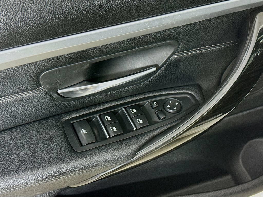 Used 2020 BMW 430i xDrive Convertible w/ Convenience Package AWD/4WD image 19