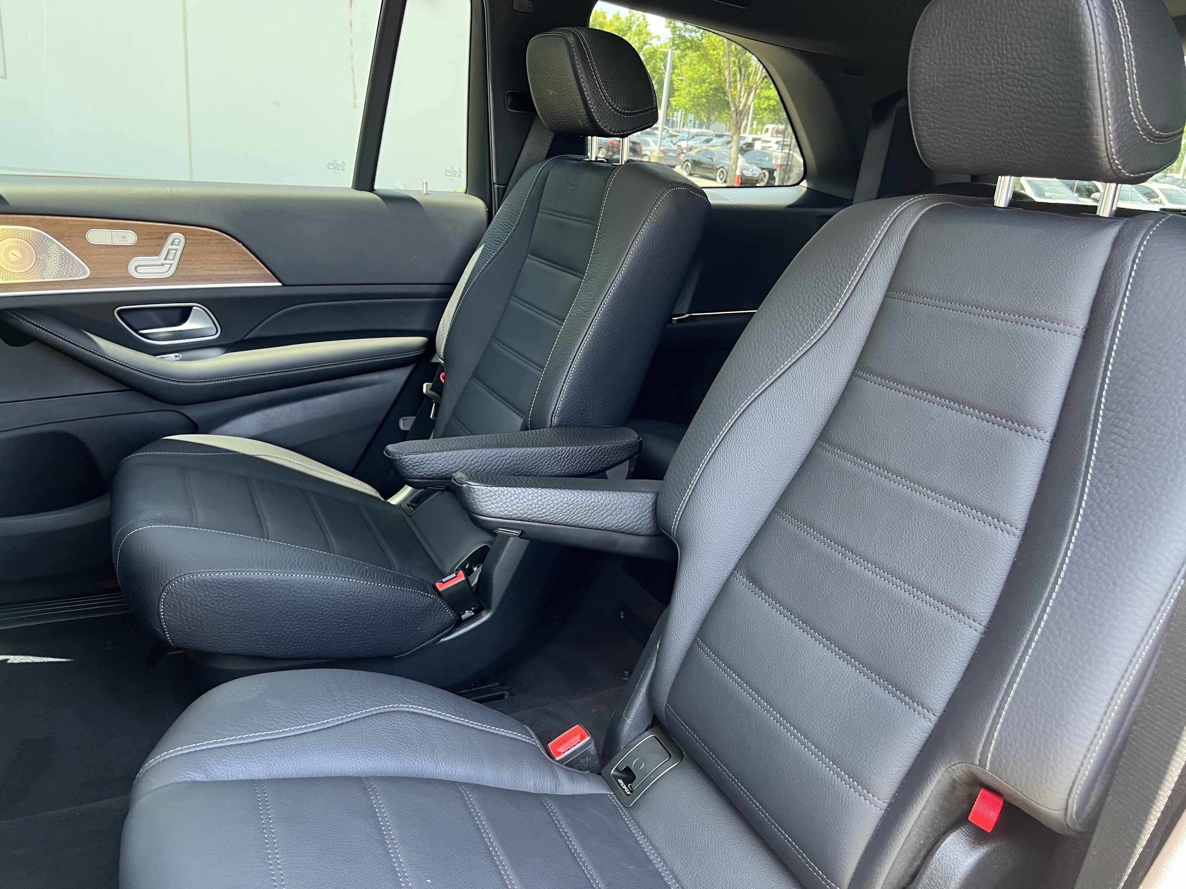 Certified 2024 Mercedes-Benz GLS 450 4MATIC image 32