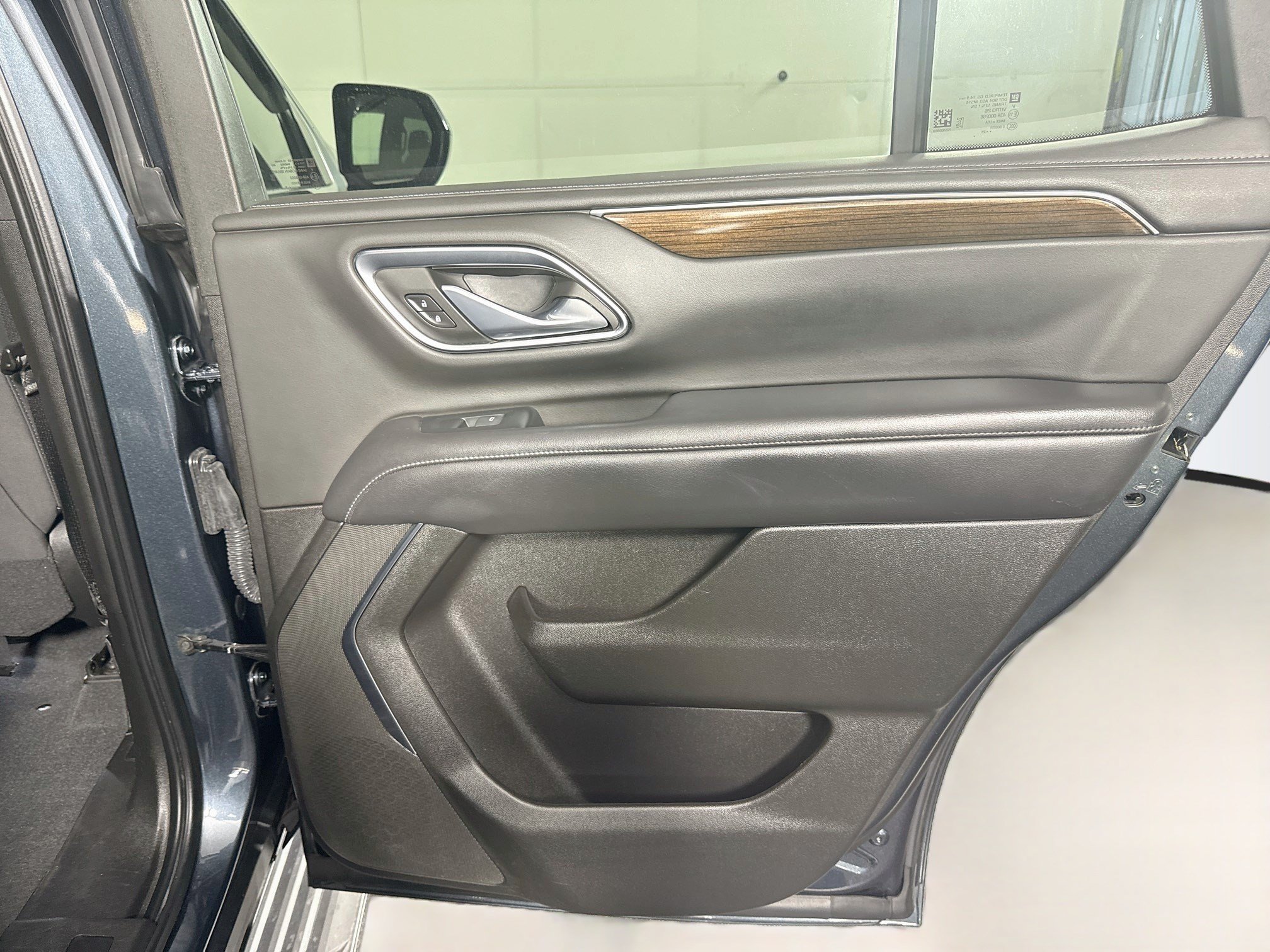 Used 2021 GMC Yukon SLE RWD image 28