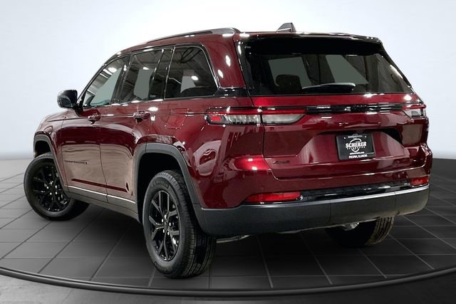 Used 2025 Jeep Grand Cherokee Altitude image 13