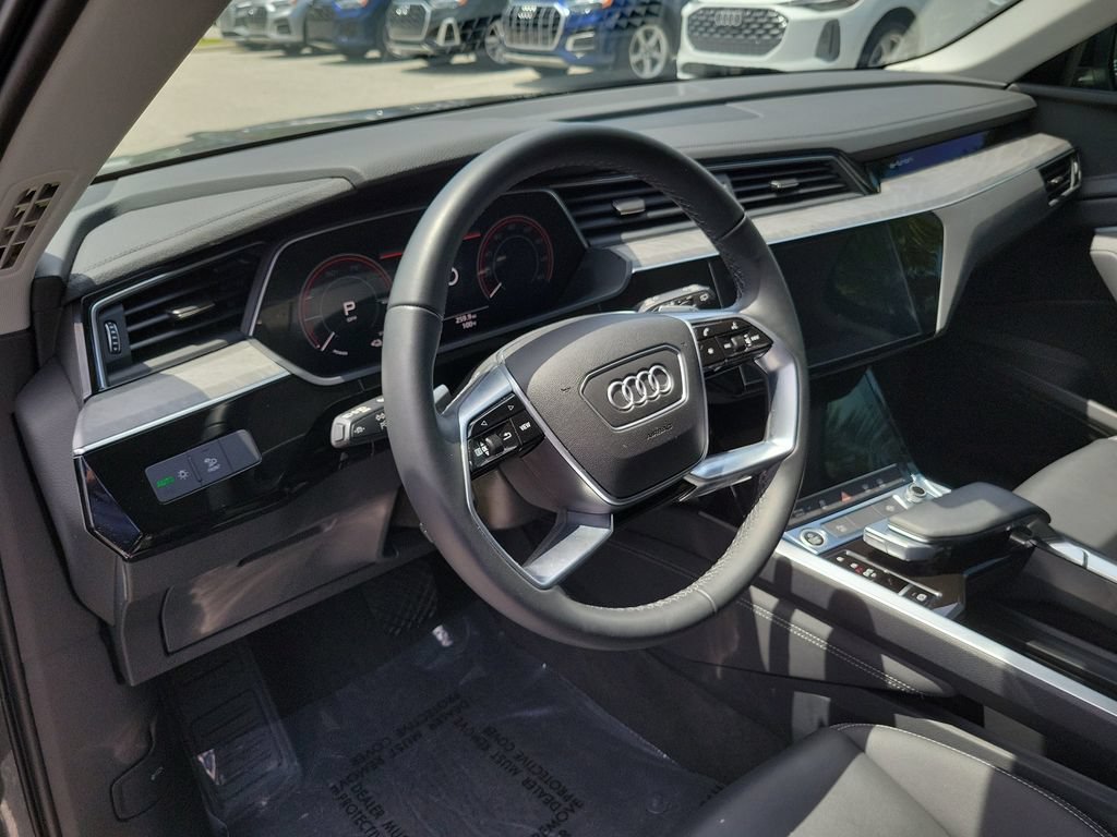 Certified 2024 Audi Q8 e-tron Premium AWD/4WD image 7