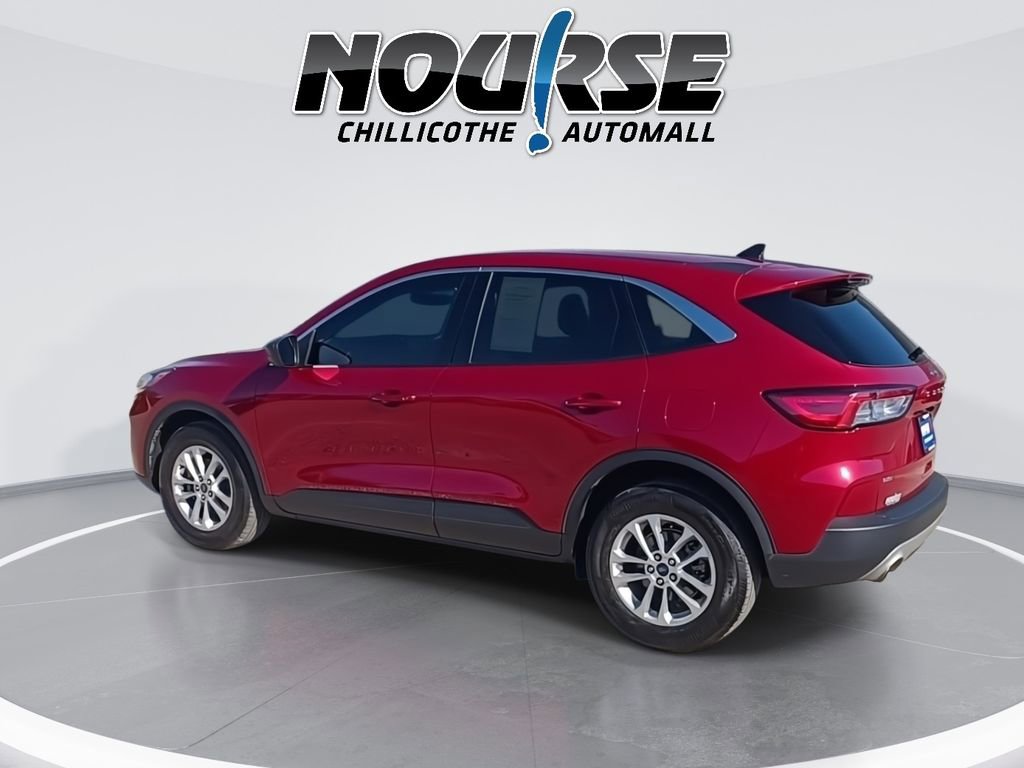 Used 2022 Ford Escape SE image 6
