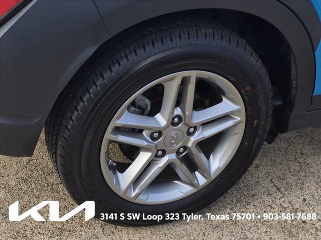 Used 2023 Hyundai Kona SE FWD image 7