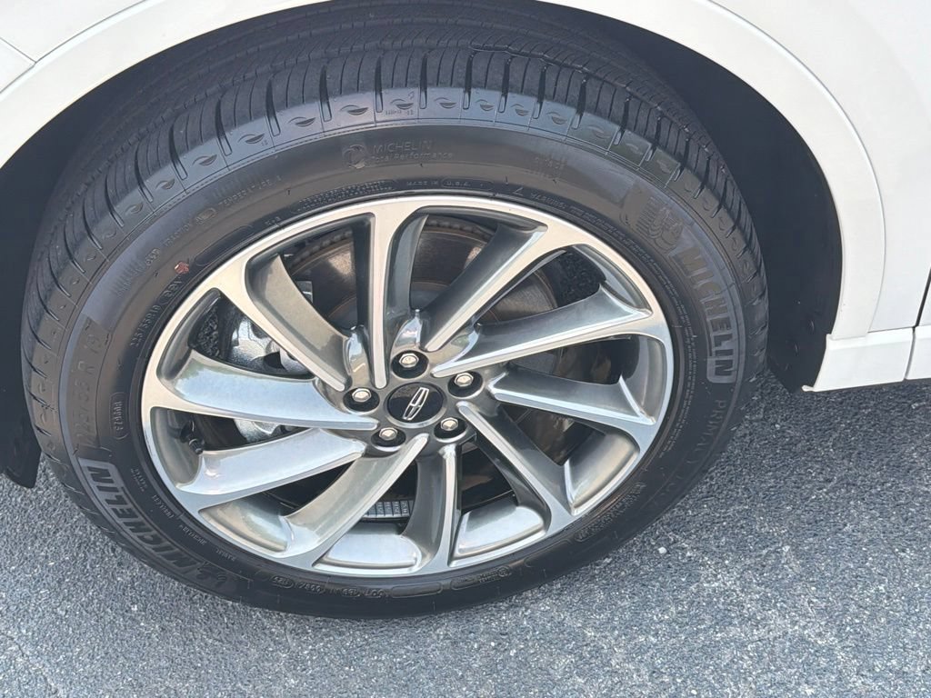 Used 2025 Lincoln Corsair Grand Touring w/ Equipment Group 301A AWD/4WD image 27