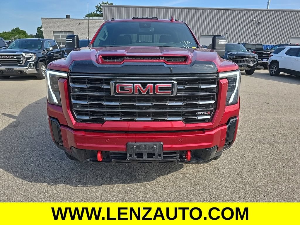 Used 2025 GMC Sierra 2500 AT4 AWD/4WD image 2