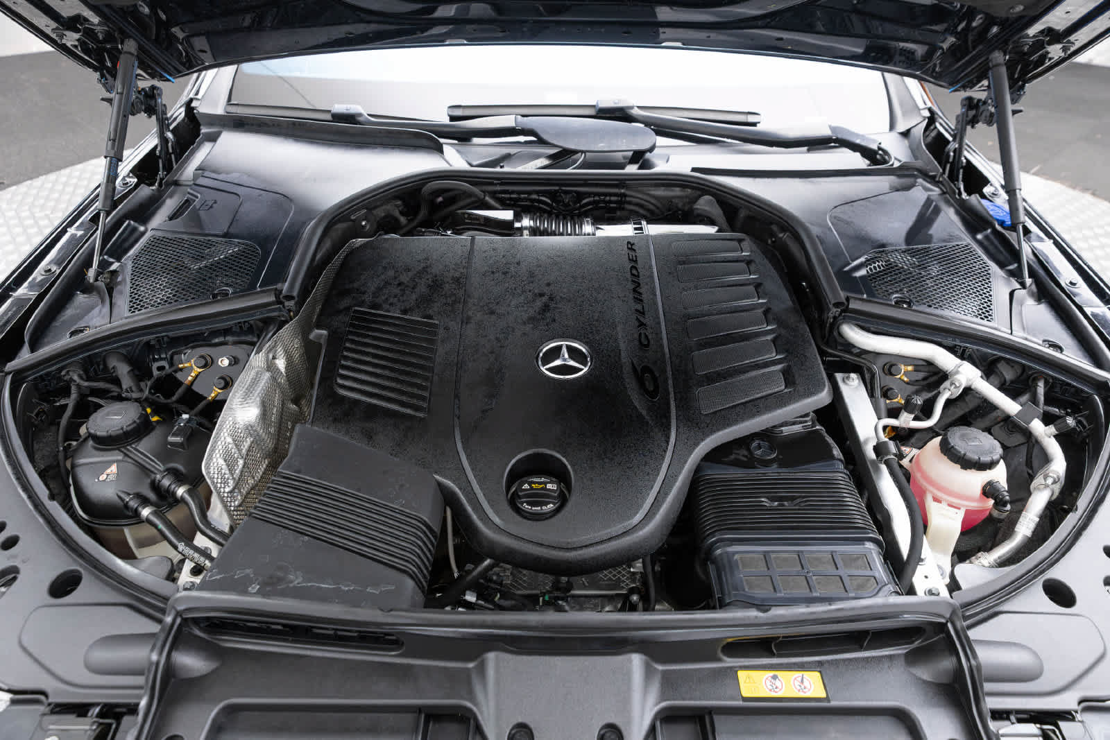 Used 2023 Mercedes-Benz S 500 4MATIC w/ AMG Line image 18