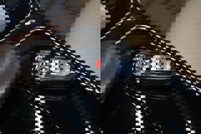 Used 2013 Audi A8 L 3.0T w/ Driver Assistance Pkg image 17