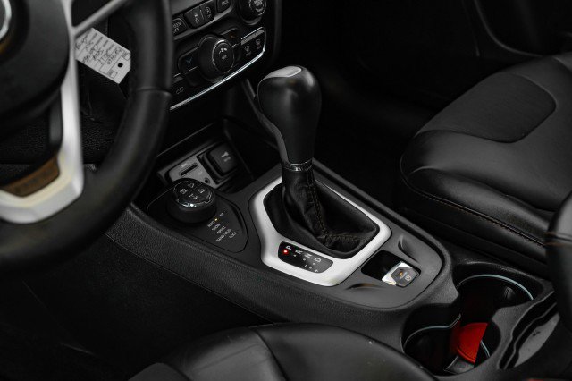 Used 2017 Jeep Cherokee Trailhawk w/ Cold Weather Group image 22