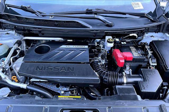 Certified 2025 Nissan Rogue SV image 30