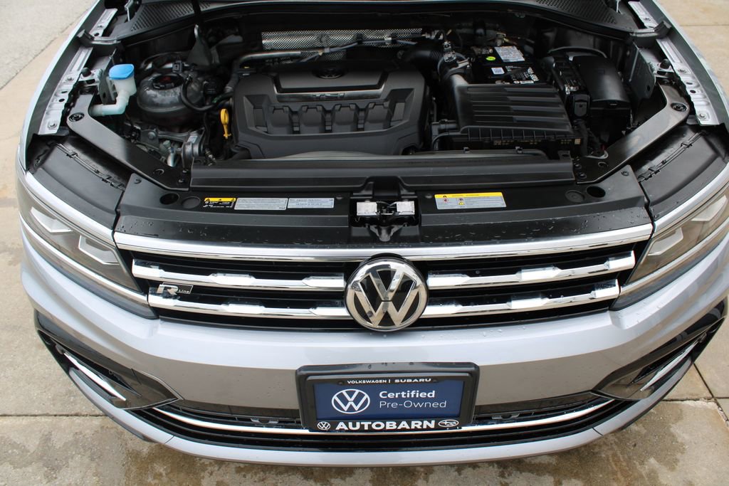 Certified 2020 Volkswagen Tiguan SEL Premium R-Line image 32