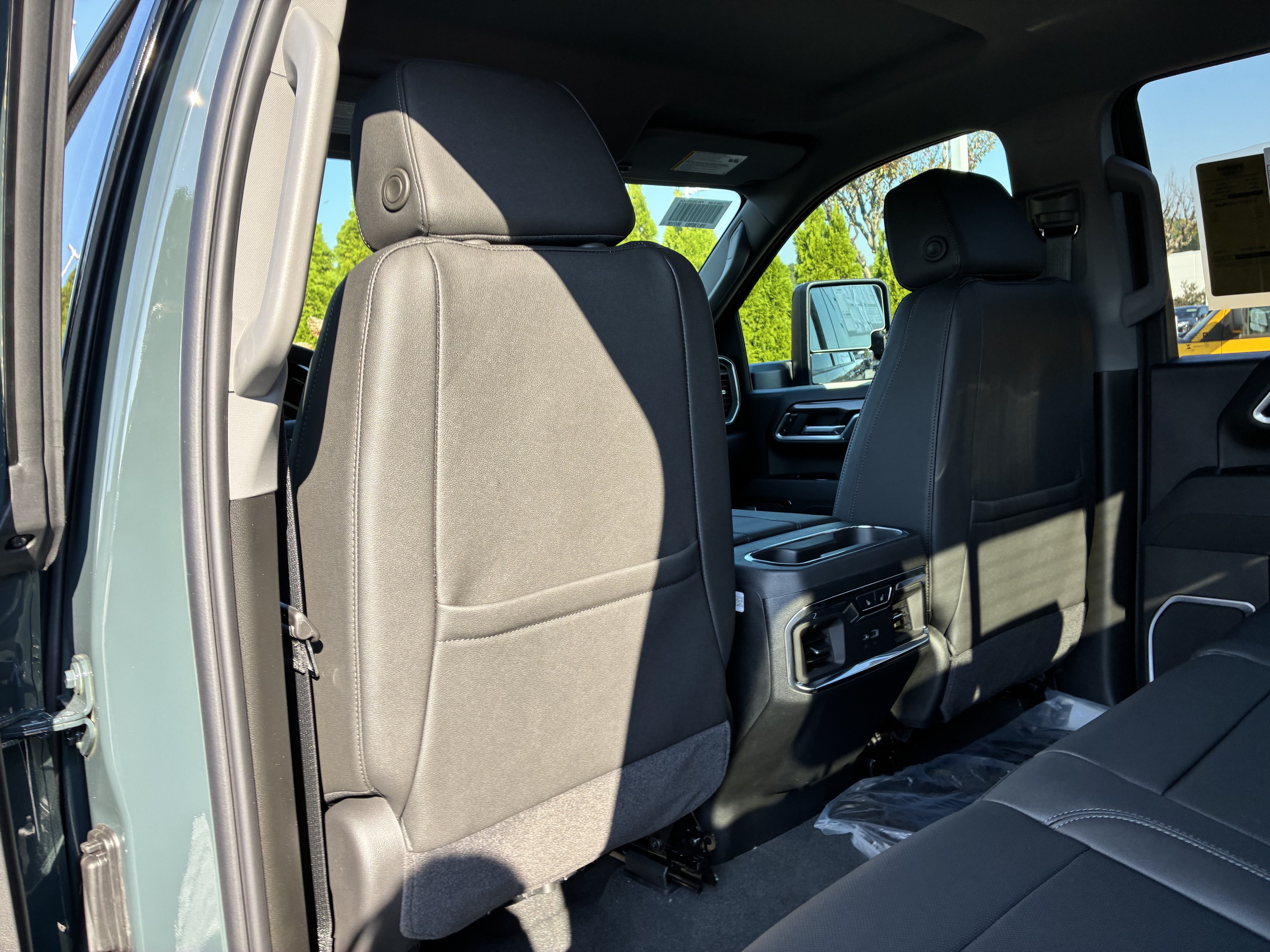 New 2026 Chevrolet Silverado 3500 LTZ w/ LTZ Plus Package AWD/4WD image 17