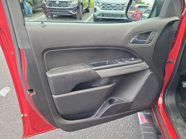 Used 2016 Chevrolet Colorado LT w/ LT Convenience Package image 13