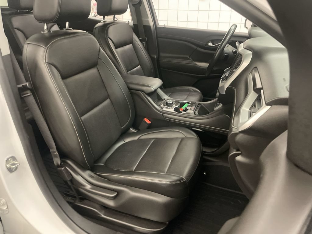 Used 2021 GMC Acadia SLT AWD/4WD image 22