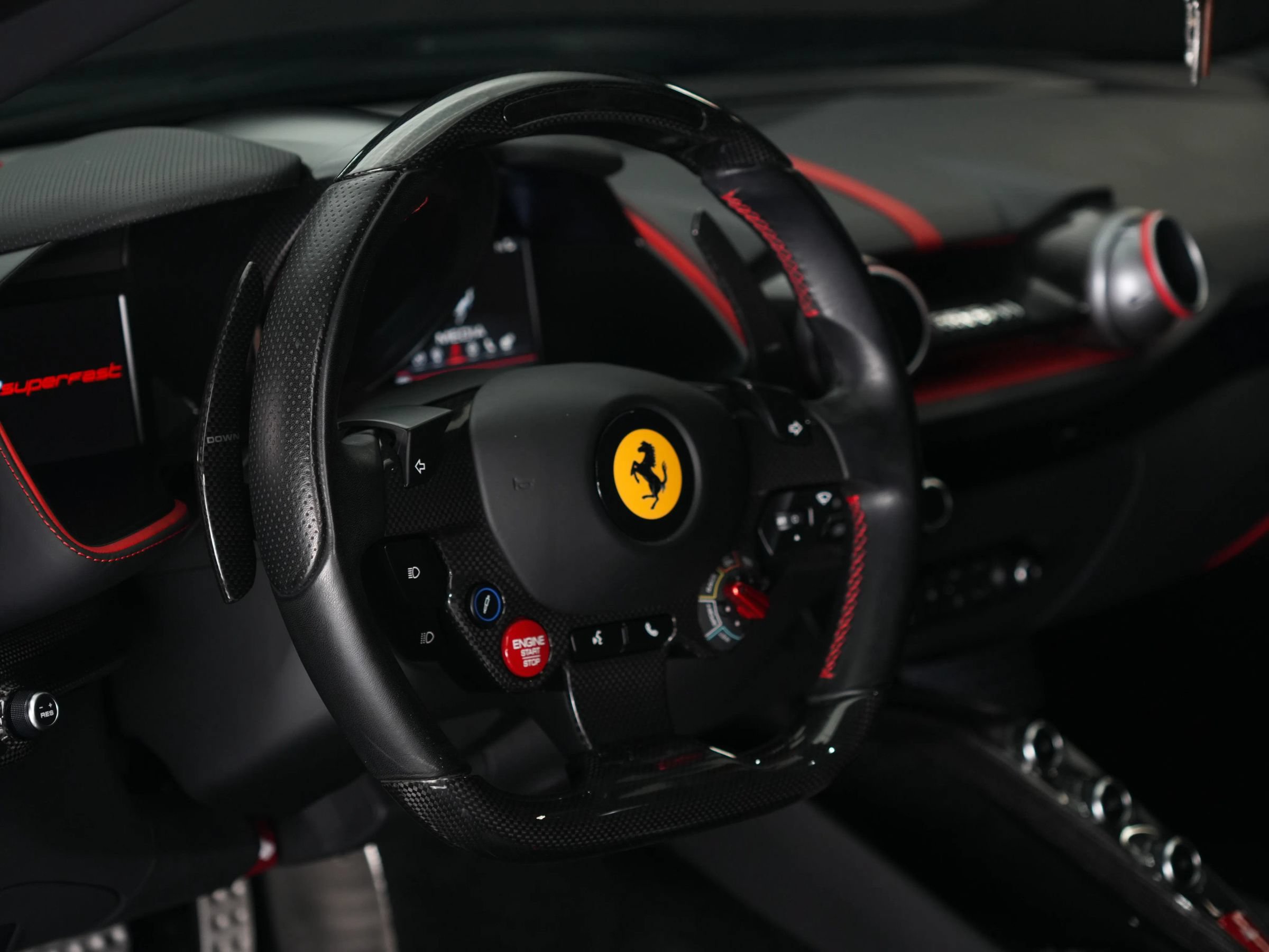 Used 2019 Ferrari 812 Superfast RWD image 14