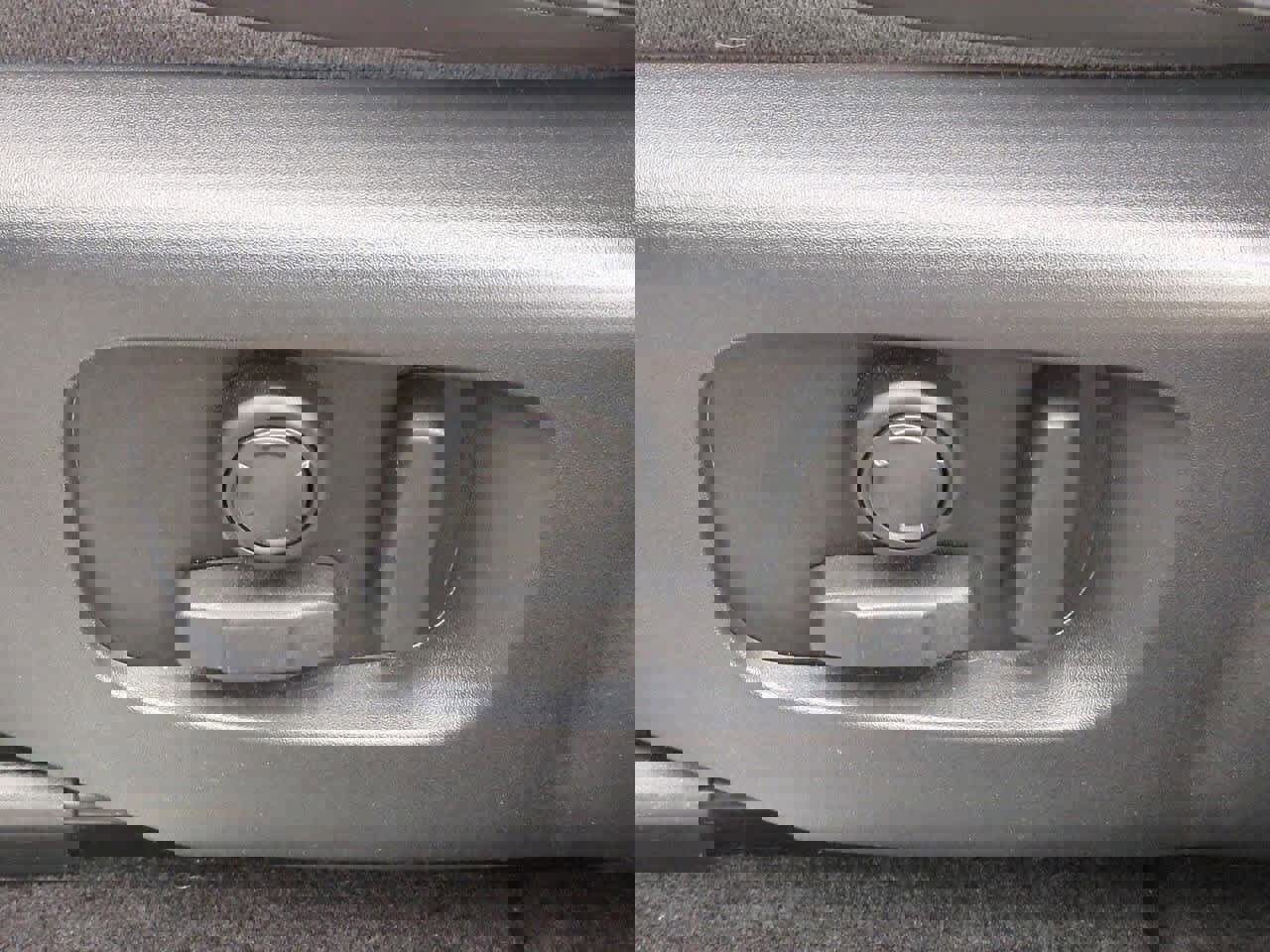 Used 2021 Land Rover Range Rover Sport HST image 16