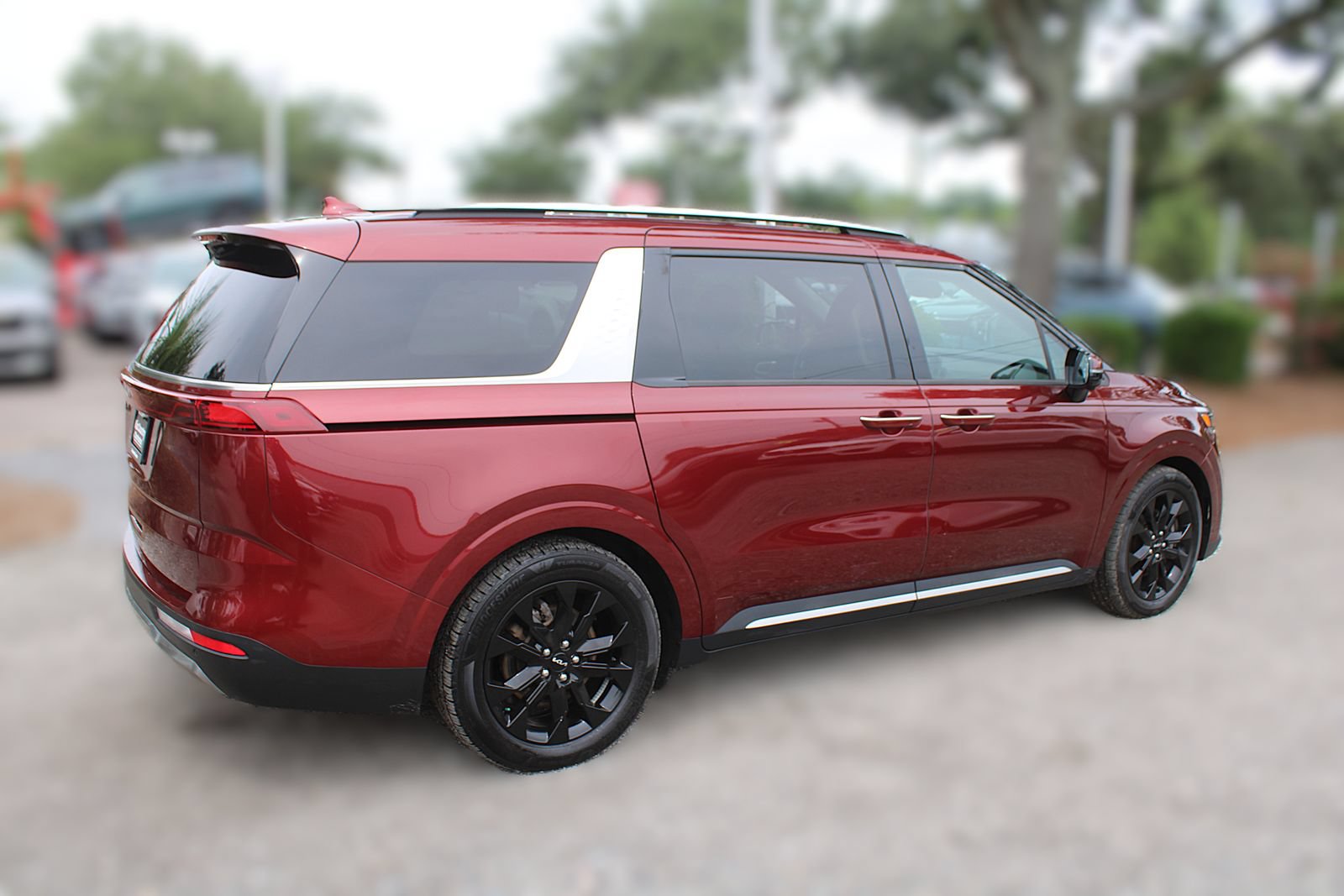 Certified 2023 Kia Carnival SX Prestige FWD image 9