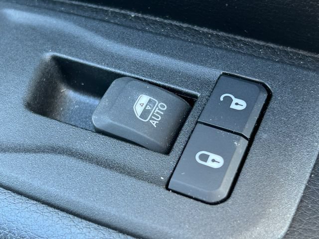 Used 2025 RAM 1500 Tradesman AWD/4WD image 32