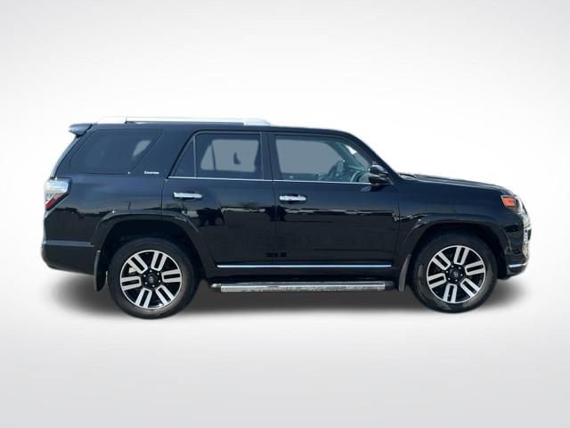Used 2017 Toyota 4Runner Limited AWD/4WD image 17