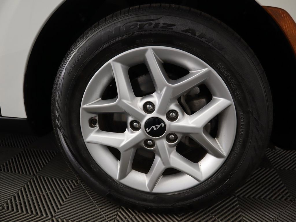 Used 2023 Kia Soul S image 34