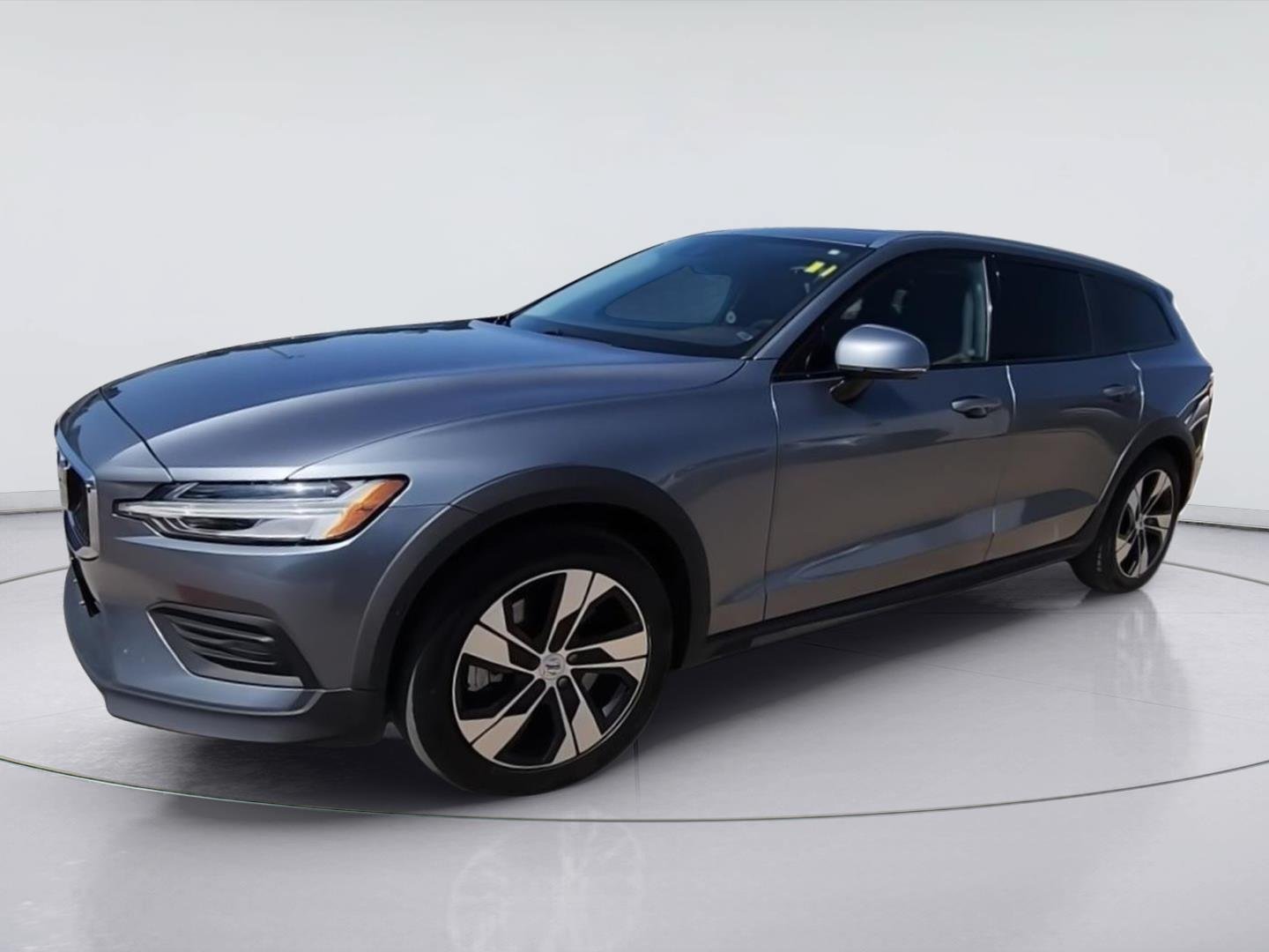 Used 2020 Volvo V60 T5 Cross Country AWD/4WD image 4