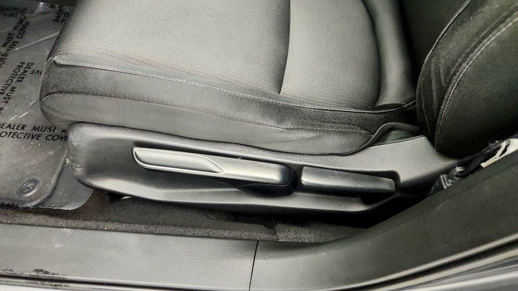 Used 2021 Honda Accord LX image 11