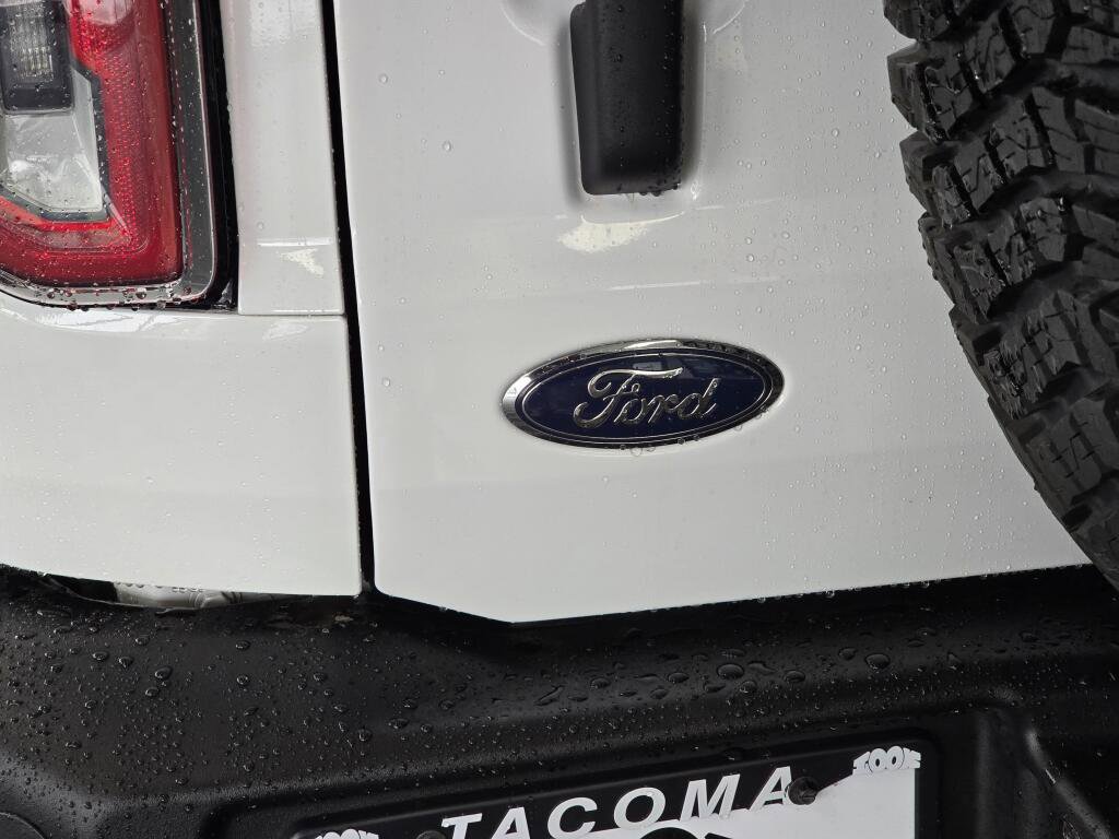 Used 2024 Ford Bronco Wildtrak AWD/4WD image 13