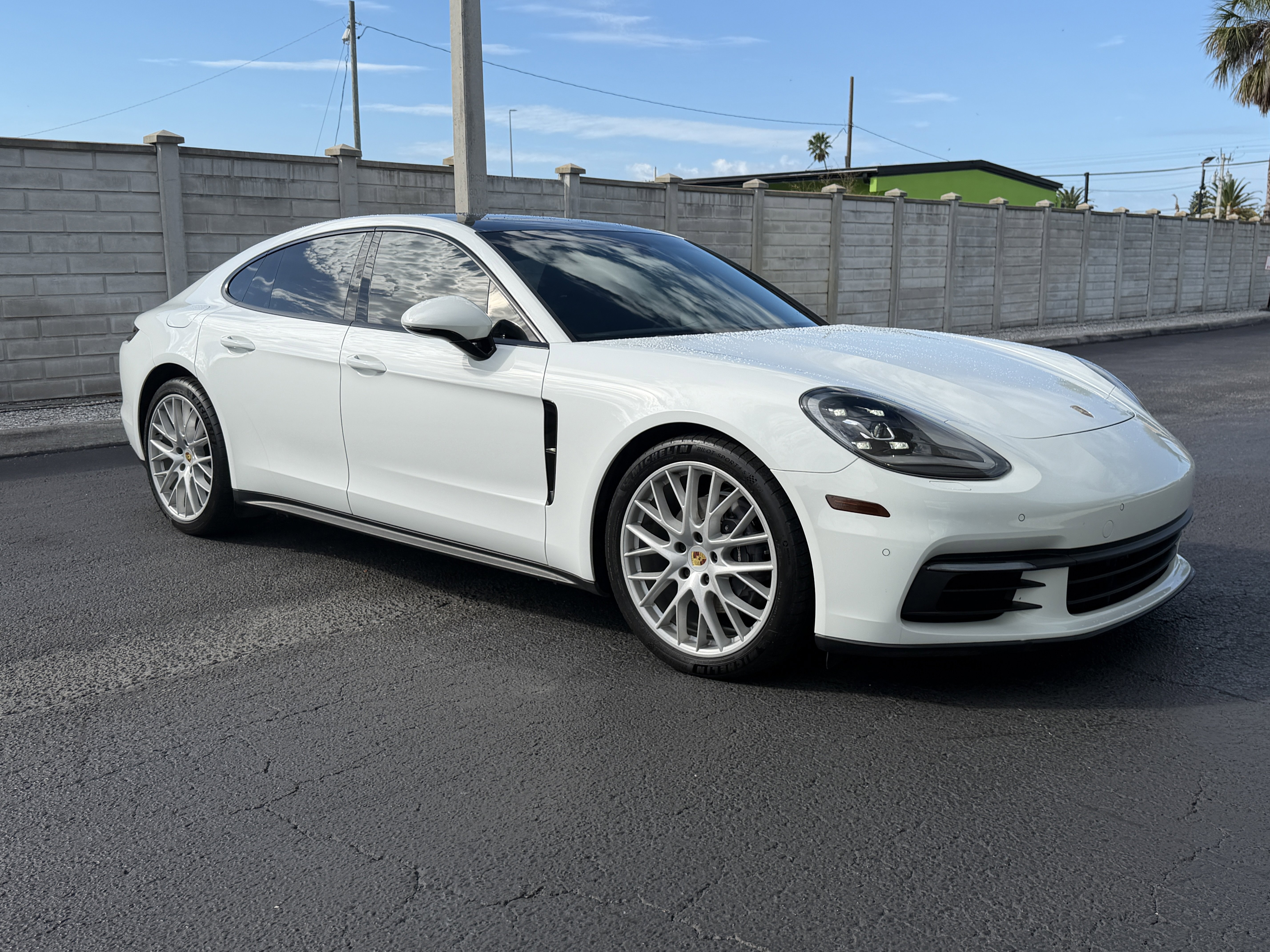 Certified 2020 Porsche Panamera image 8