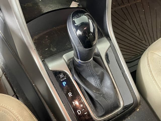 Used 2013 Hyundai Elantra GT FWD image 9