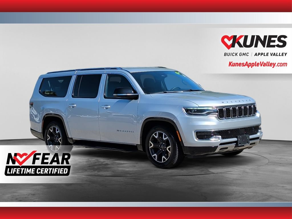 Used 2024 Jeep Wagoneer L Series III w/ Flexible Seating Group AWD/4WD image 1